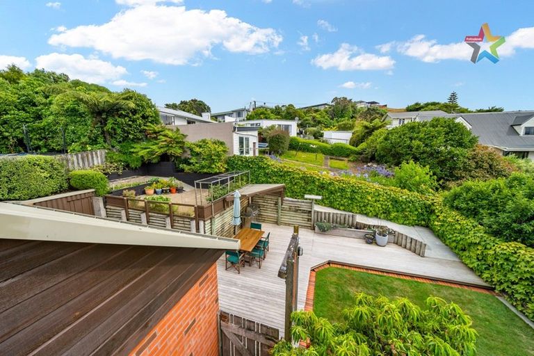 Photo of property in 57 Pokohiwi Road, Normandale, Lower Hutt, 5010