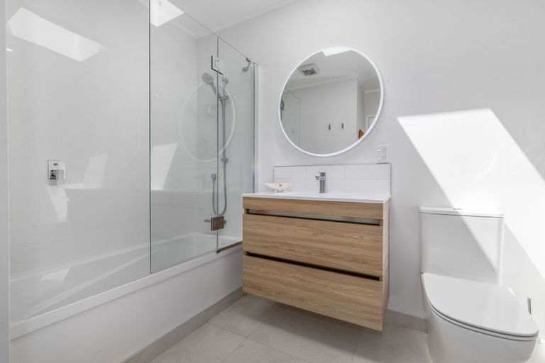 Photo of property in 4 Nuhaka Place, Paraparaumu Beach, Paraparaumu, 5032