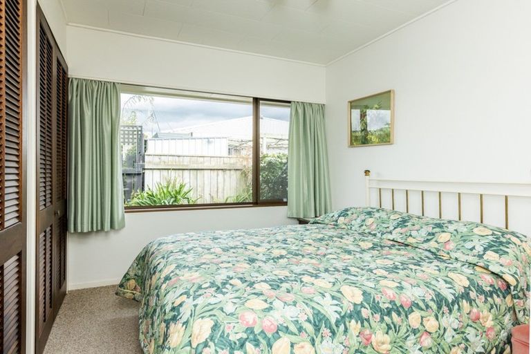 Photo of property in 6a Dolbel Street, Taradale, Napier, 4112