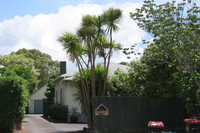 Photo of property in 1/38 Dexter Avenue, Mount Eden, Auckland, 1024