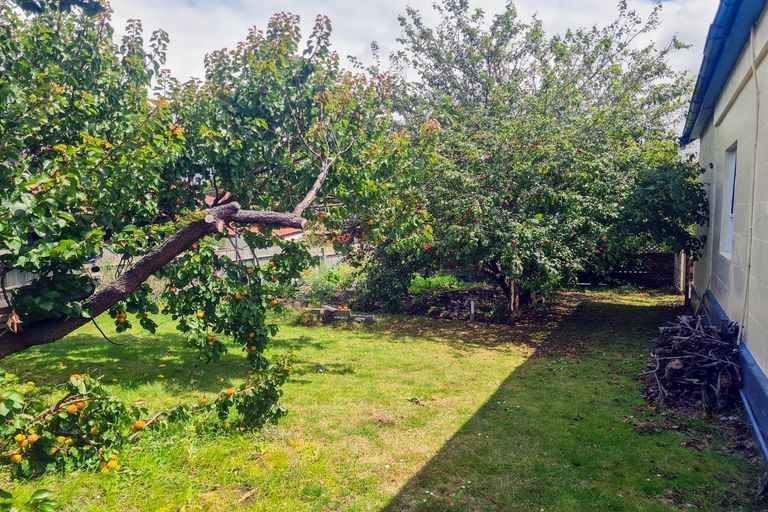 Photo of property in 17a Towey Street, Holmes Hill, Oamaru, 9401