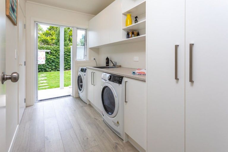 Photo of property in 107 Riverview Road, Whangamata, 3620