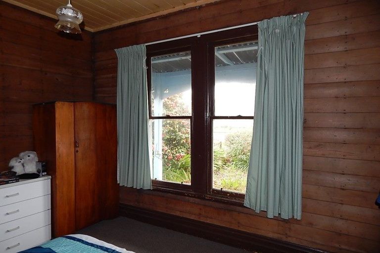 Photo of property in 25a Queen Street, Westport, 7825