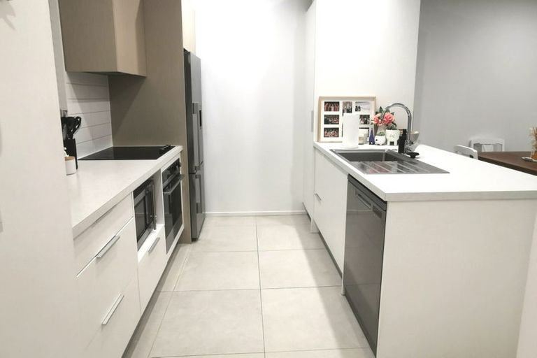 Photo of property in 12b Titoki Street, Te Atatu Peninsula, Auckland, 0610