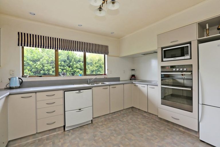 Photo of property in 2 Thurley Place, Bay View, Napier, 4104
