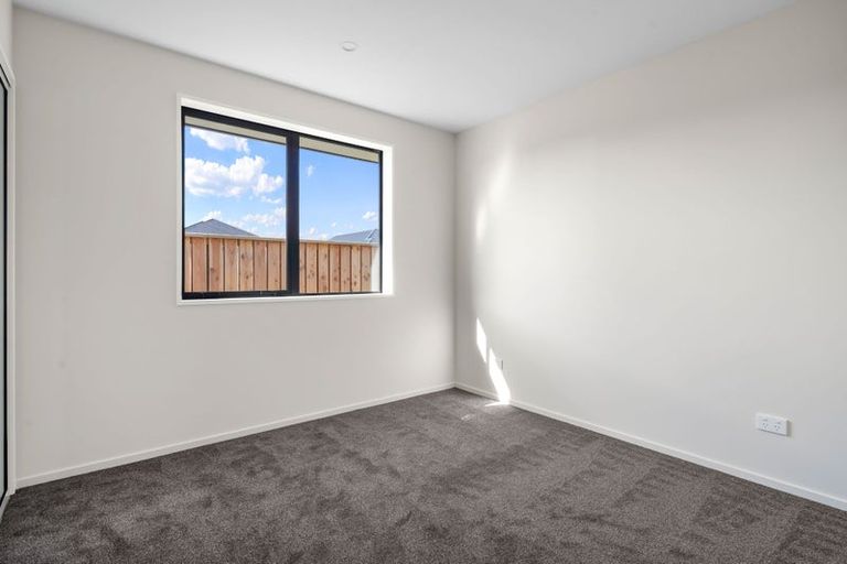 Photo of property in 28 Te Pakiaka Road, Pegasus, 7612