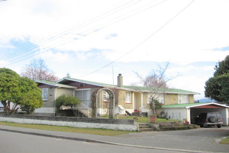 Photo of property in 4 Gunn Street, Te Anau, 9600