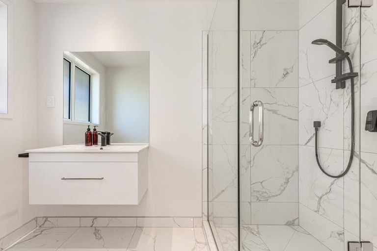 Photo of property in 36 Accolage Boulevard, Kumeu, 0810