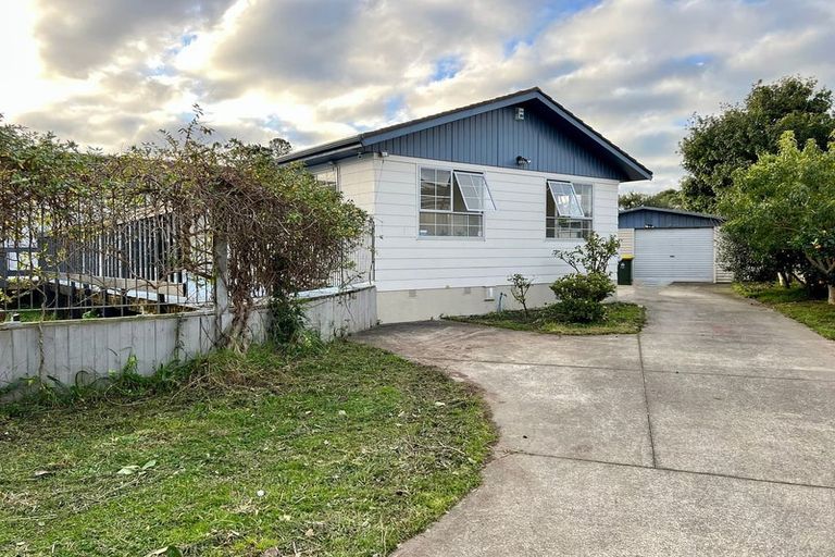 Photo of property in 31 Lyren Place, Half Moon Bay, Auckland, 2012