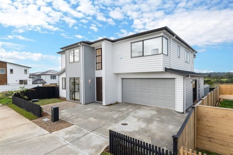 Photo of property in 25 Craigs Way, Hobsonville, Auckland, 0616