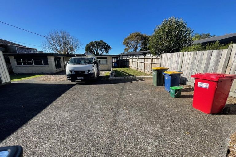Photo of property in 22 Tauhinu Road, Greenhithe, Auckland, 0632