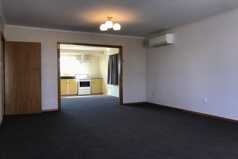 Photo of property in 2/242b Sawyers Arms Road, Bishopdale, Christchurch, 8053