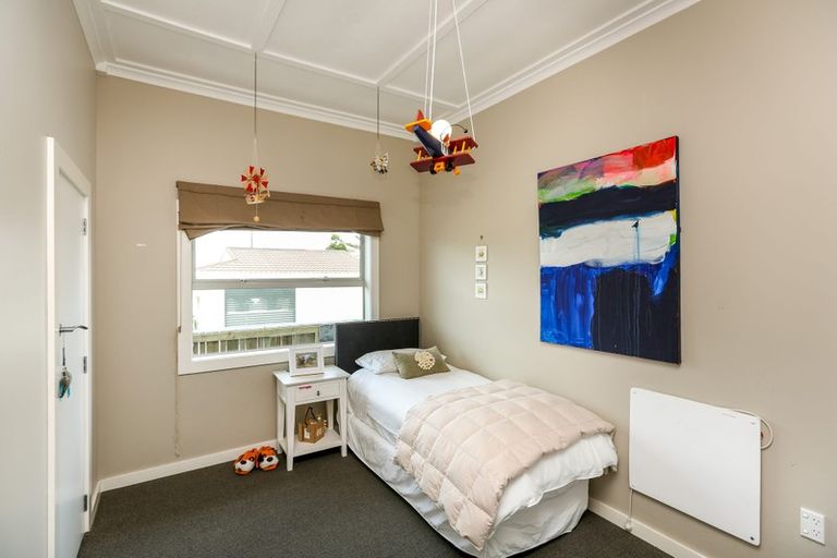 Photo of property in 26 Sackville Street, Fitzroy, New Plymouth, 4312