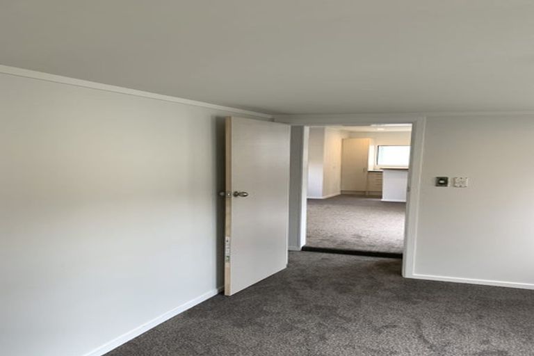 Photo of property in 32 Glamis Avenue, Strathmore Park, Wellington, 6022