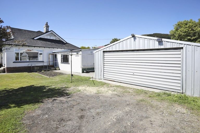 Photo of property in 25 Burrows Street, Bluff, 9814