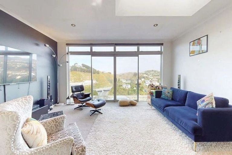 Photo of property in 29 Cresswell Place, Johnsonville, Wellington, 6037