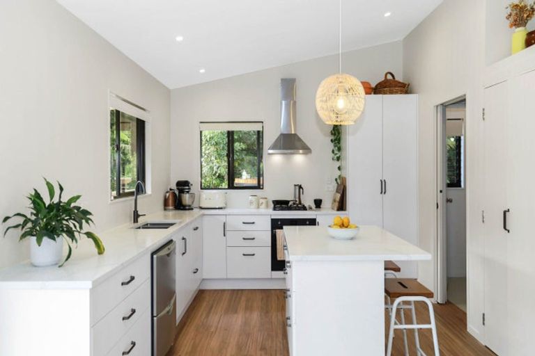 Photo of property in 954 Matakana Valley Road, Whangaripo, Wellsford, 0972