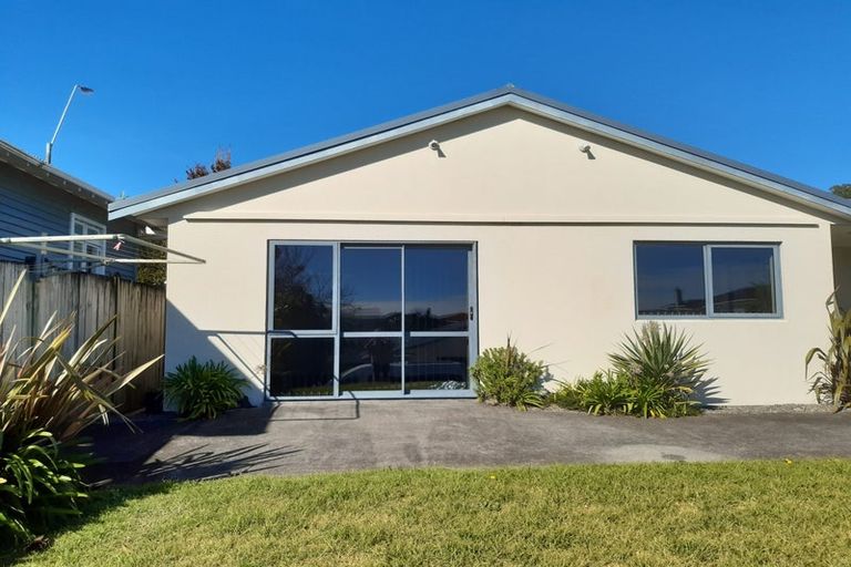 Photo of property in 328 Devon Street West, New Plymouth, 4310
