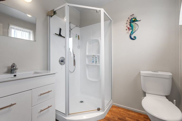 Photo of property in 42 Otutehapari Road, Waihau Bay, Opotiki, 3199