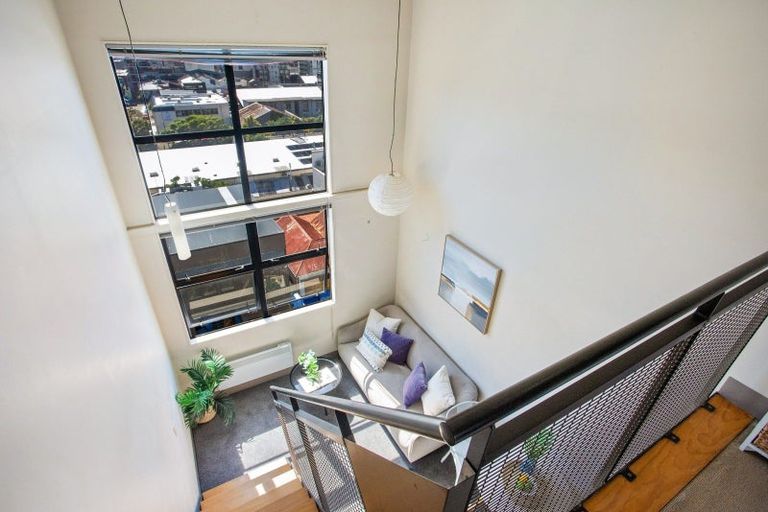 Photo of property in Urbane Apartments, 44/29 Webb Street, Mount Cook, Wellington, 6011