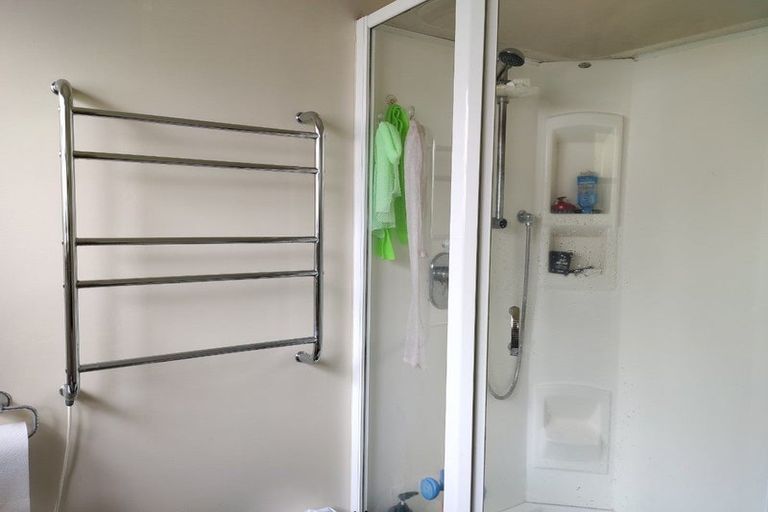 Photo of property in 27 Morton Avenue, Forrest Hill, Auckland, 0620