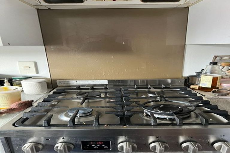 Photo of property in 2a Matangi Road, Mount Wellington, Auckland, 1060