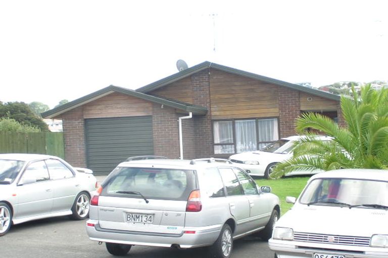 Photo of property in 5 Sherpa Place, Massey, Auckland, 0614