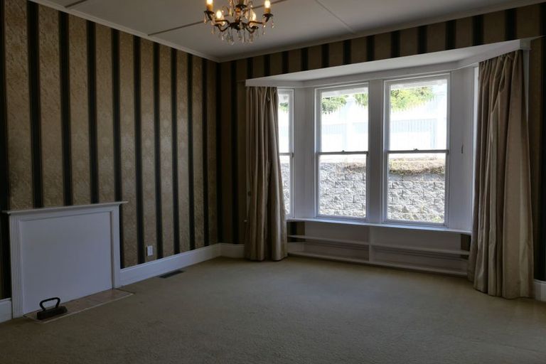 Photo of property in 35 Disley Street, Highbury, Wellington, 6012