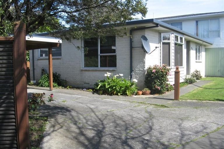 Photo of property in 98a Normandale Road, Normandale, Lower Hutt, 5010