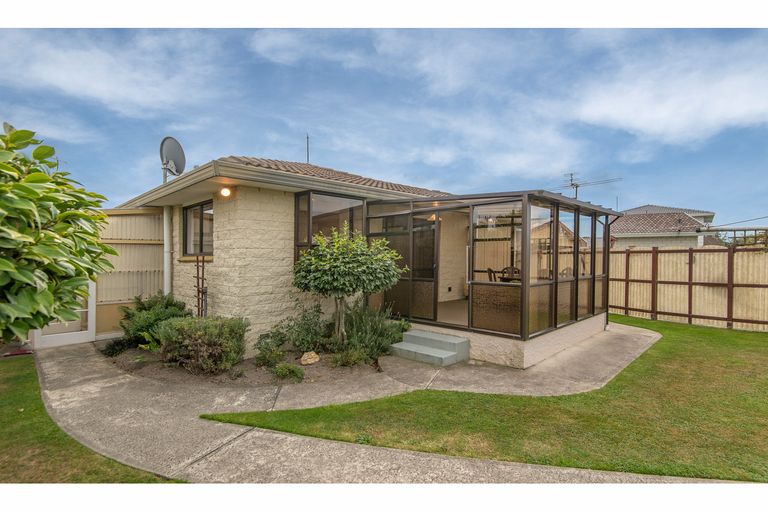 Photo of property in 23 Te Maru Place, Redwood, Christchurch, 8051