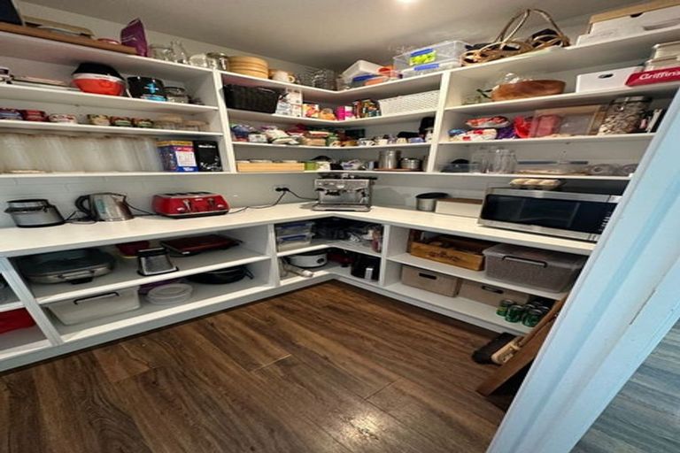 Photo of property in 12 Lochinvar Lane, Acacia Bay, Taupo, 3385