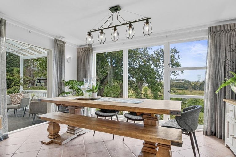 Photo of property in 102 Matua Road, Huapai, Kumeu, 0810