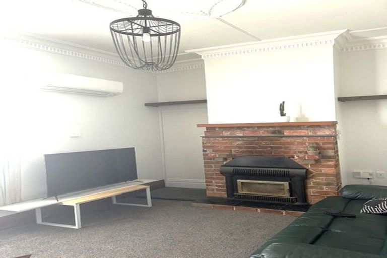 Photo of property in 135 Dixon Street, Masterton, 5810