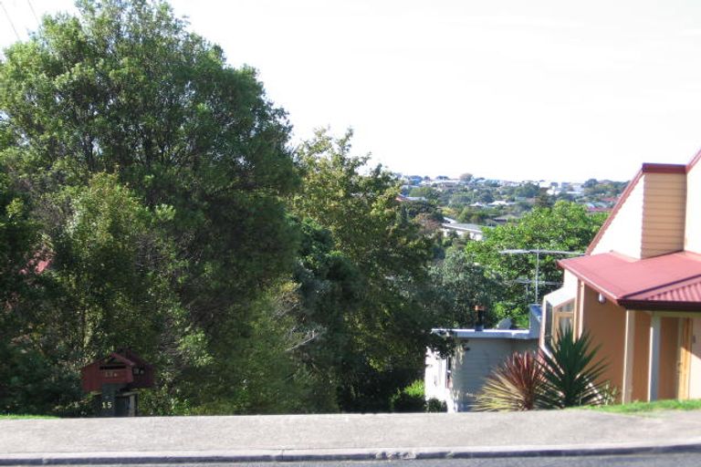 Photo of property in 2/16a Tiri View Place, Waiake, Auckland, 0630