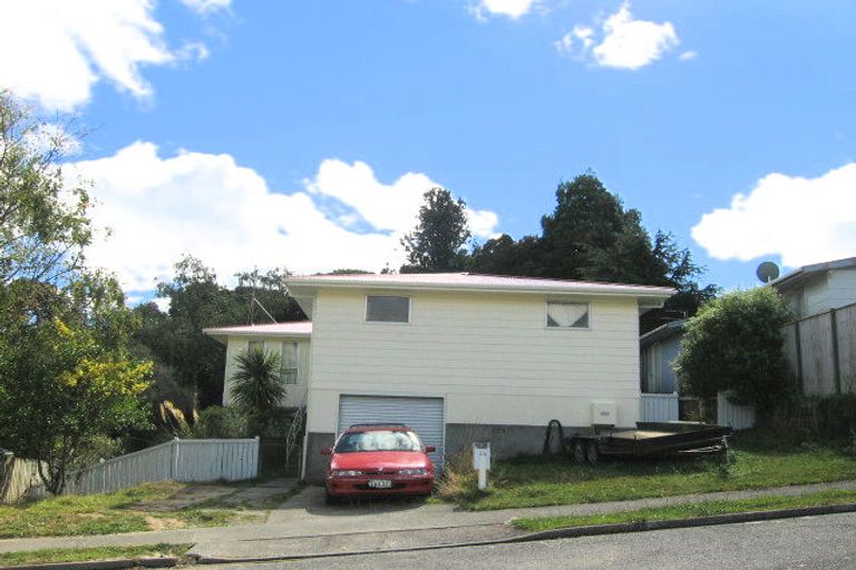 Photo of property in 36 Speargrass Grove, Timberlea, Upper Hutt, 5018