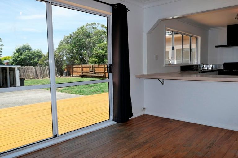 Photo of property in 166 Queen Street West, Levin, 5510