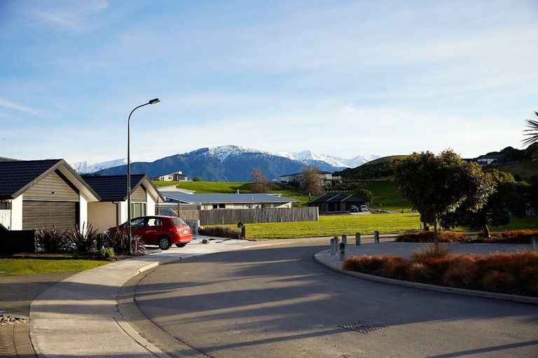 Photo of property in 12 Mcrae Gardens, Kaikoura Flat, Kaikoura, 7371