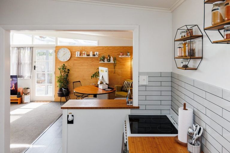 Photo of property in 1/19 Keeling Street, West End, Palmerston North, 4412