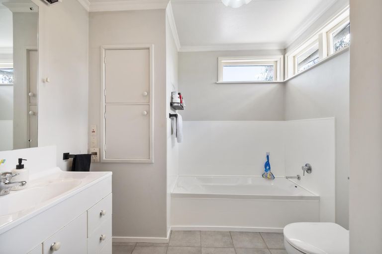 Photo of property in 38 Heatley Avenue, Hokowhitu, Palmerston North, 4410