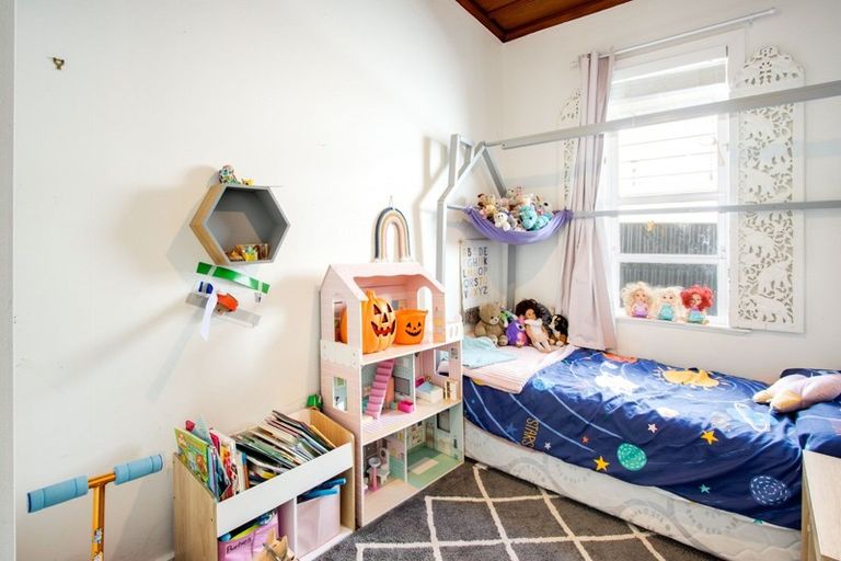 Photo of property in 70 Mcgrath Street, Napier South, Napier, 4110