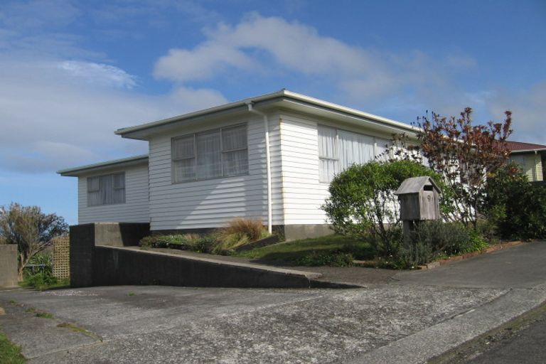 Photo of property in 9 Rossport Street, Johnsonville, Wellington, 6037