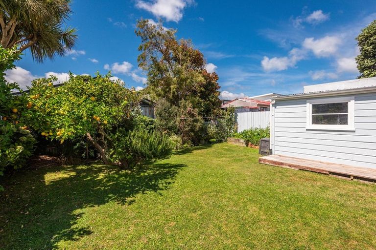 Photo of property in 24 Tory Street, Petone, Lower Hutt, 5012