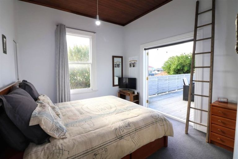 Photo of property in 13 Oxford Street, West End, Timaru, 7910