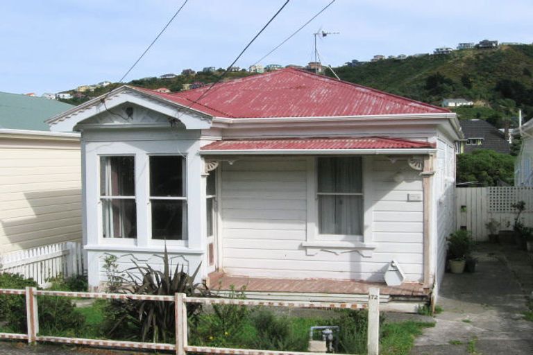 Photo of property in 172 Clyde Street, Island Bay, Wellington, 6023