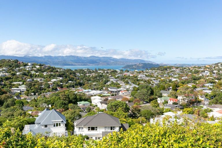 Photo of property in 48 Baroda Street, Khandallah, Wellington, 6035