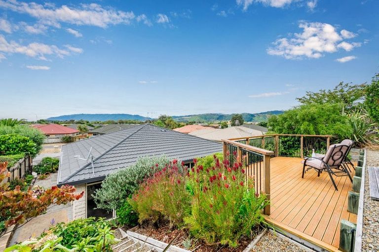 Photo of property in 78 Guildford Drive, Paraparaumu, 5032