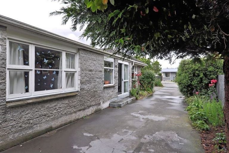 Photo of property in 36 Coniston Avenue, Ilam, Christchurch, 8041