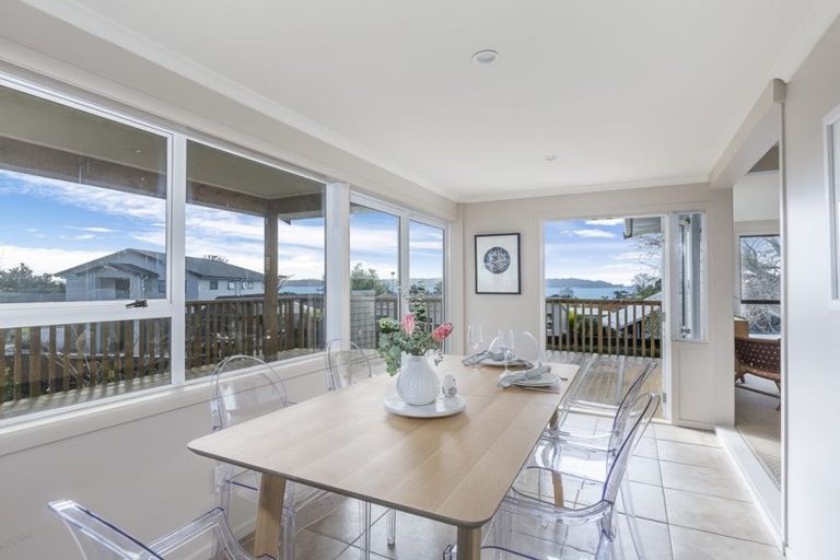 Photo of property in 46 Totara Road, Te Atatu Peninsula, Auckland, 0610