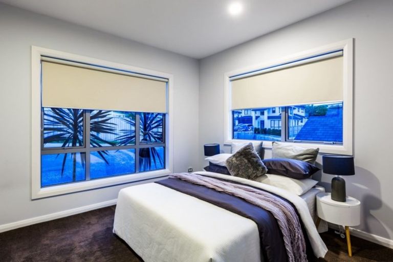 Photo of property in 20 Bridget Court, Red Beach, 0932