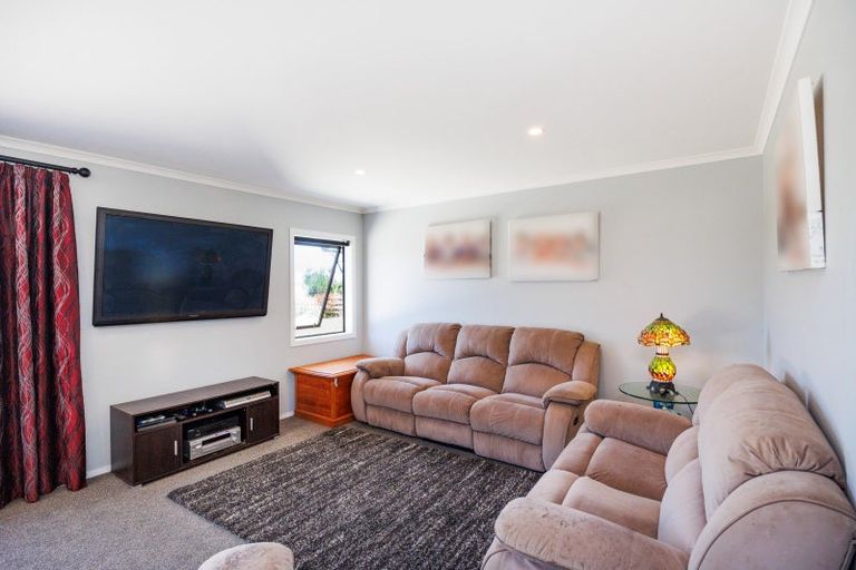 Photo of property in 269 Hoihere Road, Tiakitahuna, Palmerston North, 4477